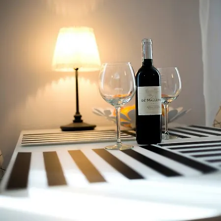 Apartment White *